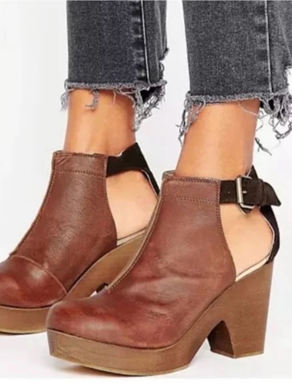 Free People Clogs